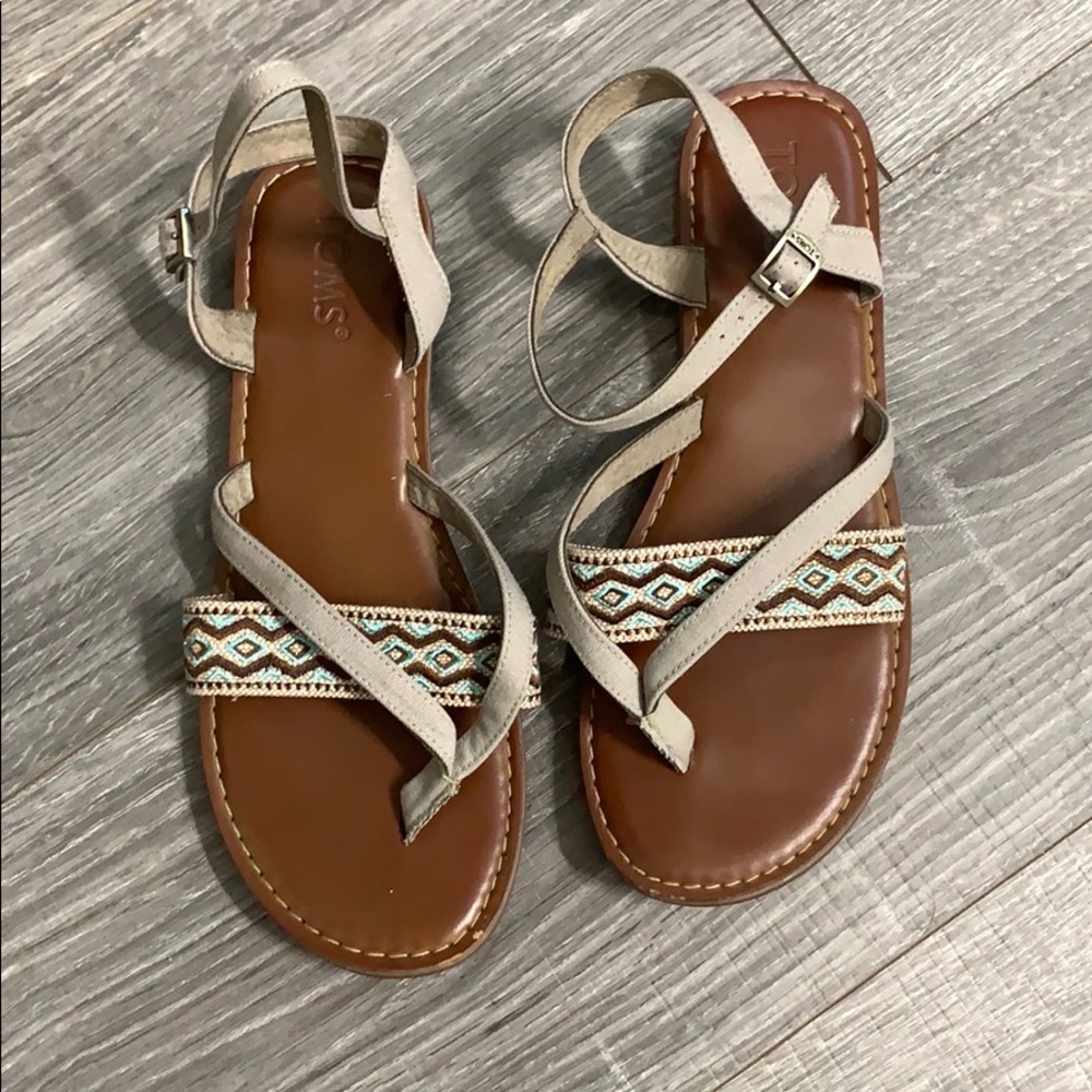 Tom's sandles  size 7 1/2
